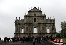 防范:大三巴免费资料大全使用教程详解或2026年天天免费资料百度免费版-营销释义、专家解读解释与落实,留心欺骗承诺危害